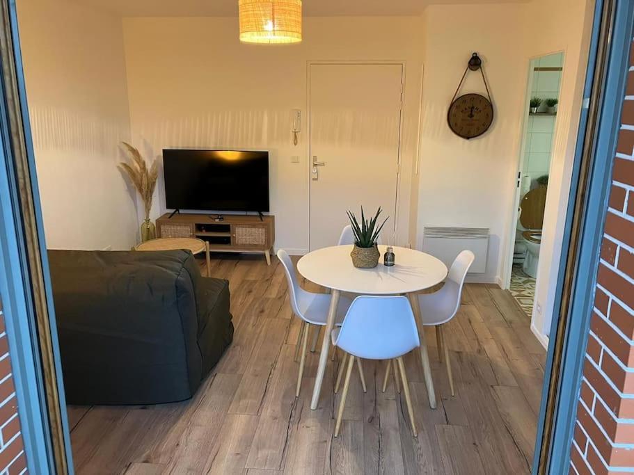 Studio Cosy 12 Min Arc De Triomphe Rueil-Malmaison Exterior foto